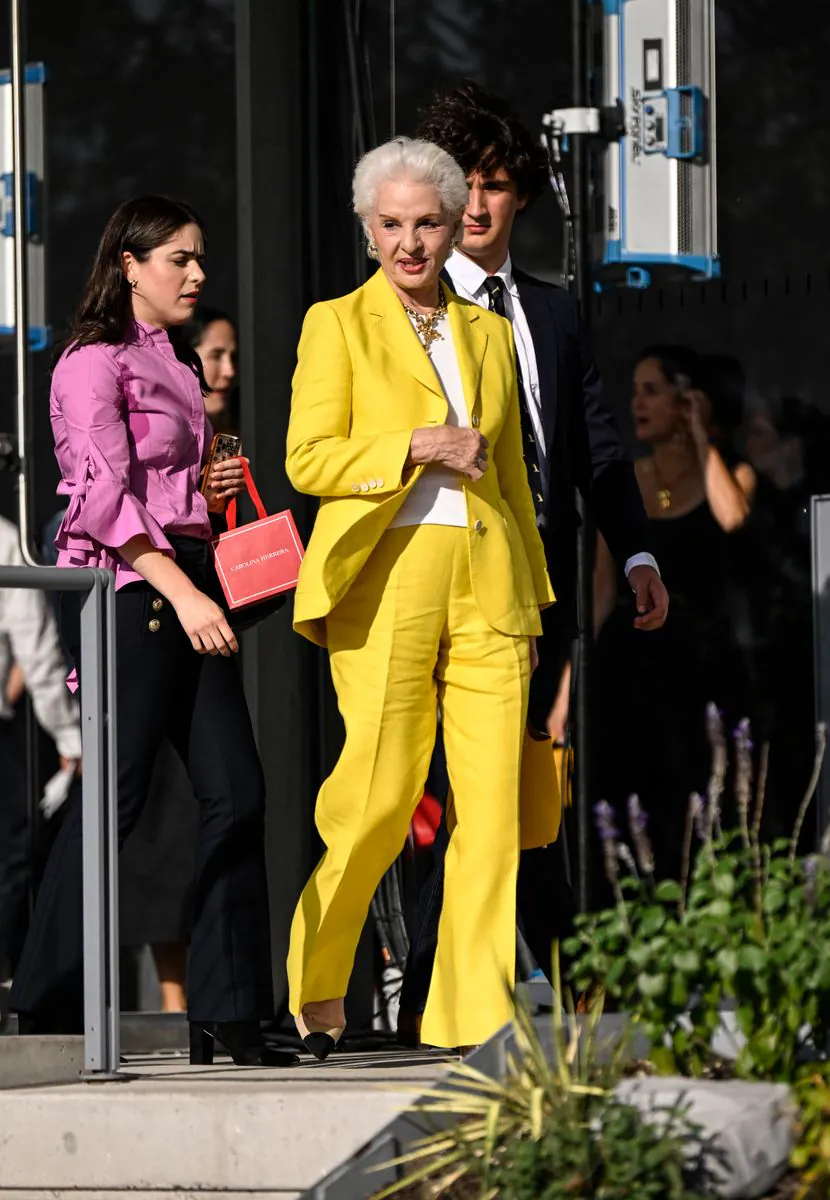 Carolina Herrera's formula to longevity: Everything the fashion icon eats to stay energized and radiant, what she wear and uses to look younger you want to know...see more