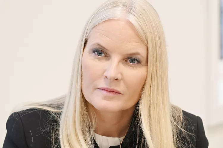 Royal News:The Royal House of Norway announced that the critical condition of the Crown Princess Mette-Marit of Norway will make her shift her royal responsibilities as her chronic pulmonary fibrosis has "progressed"